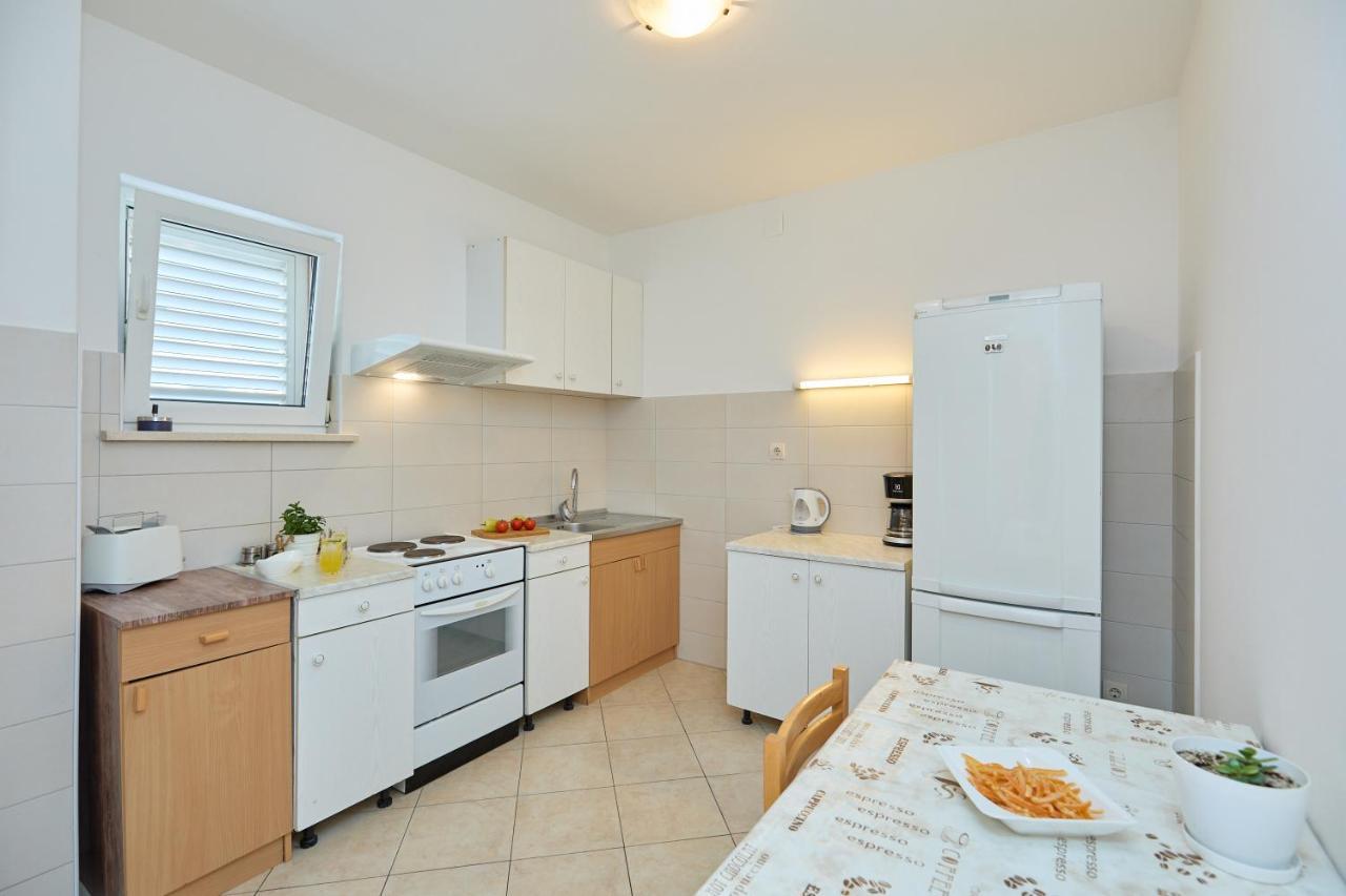 Apartment Marijana Mlini Exterior photo